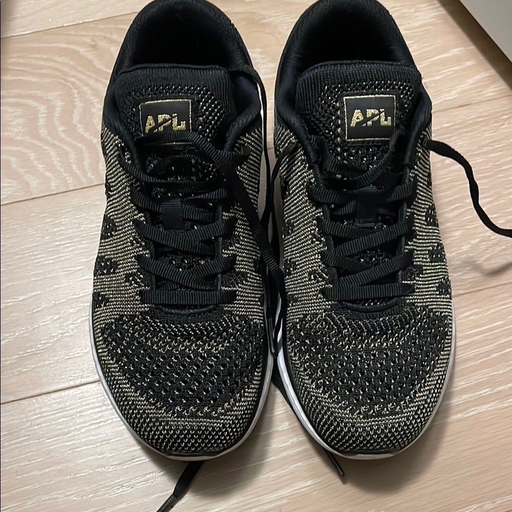 APL Techloom Pro W Black and Gold